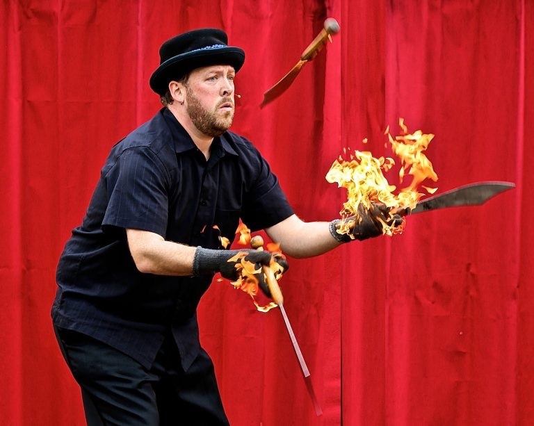 Greg Frisbee Juggler